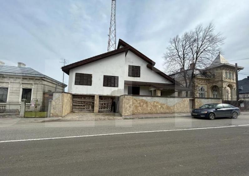 Casa spa?ioasa cu poten?ial imens in inima ora?ulu - 11