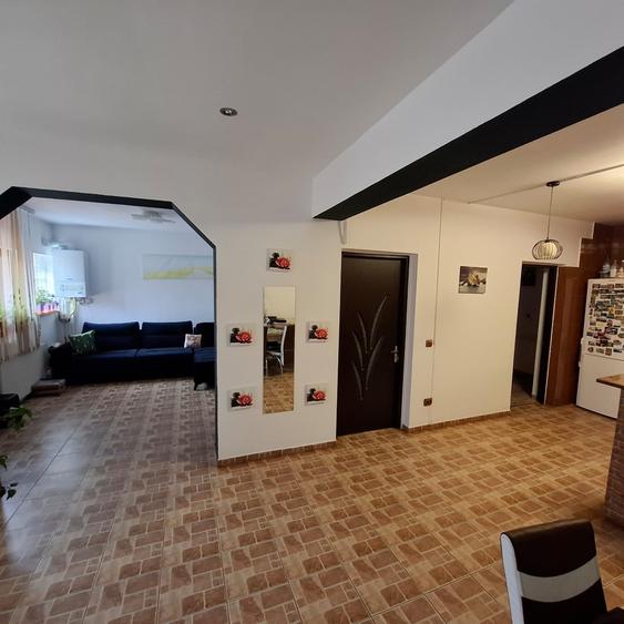 Casa în inima Focșaniului - liniște, confort și tot orașul la câțiva pași - 4