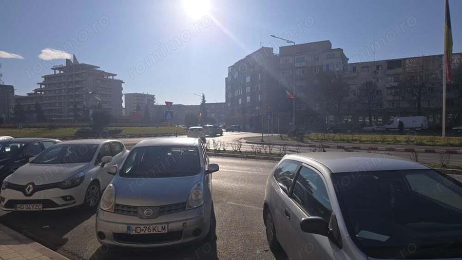 Inchiriez spatiu comercial in Deva, zona ultracentrala (Lido, Casa de Pensii), suprafata utila 70 mp - 1