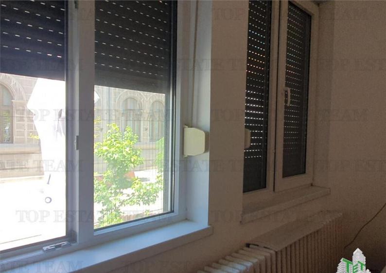 Spatiu extins central Liceul Mircea si Mare Constanta - 10