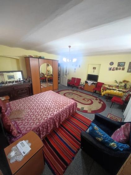 Vanzare 4 camere in vila Dacia - 7