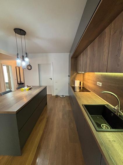 Particular  - Berceni - Miorita , 257.000 euro - 240 mp utili-1070 Euro/ mp - 32