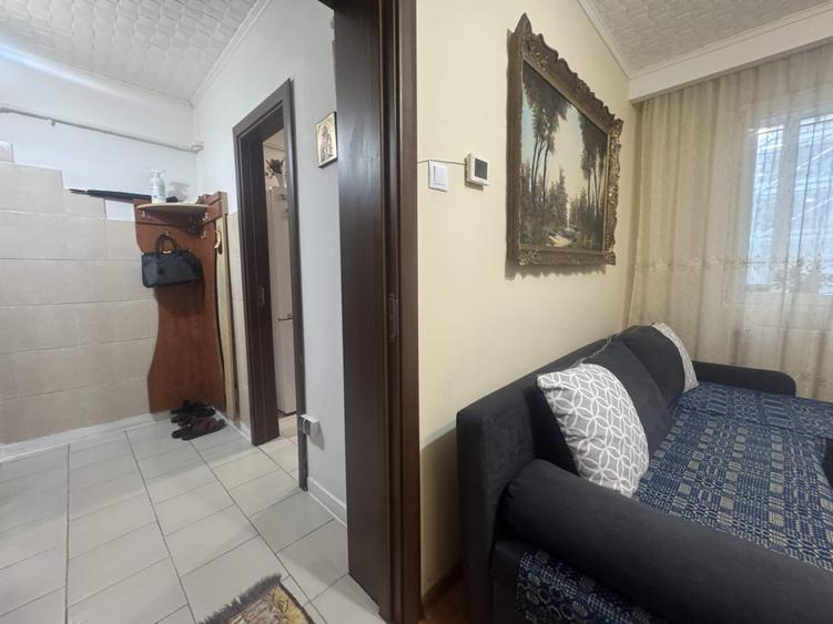 2 cam, 45 mp, bloc caramida, parter, ultracentral - str. Pacii - 20