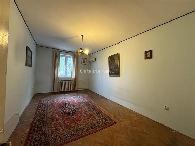 Vanzare 2 camere Bucurestii Noi - Jiului | bloc rusesc | etaj 3 | Vanzare 2 camere Bucurestii Noi - Jiului | bloc rusesc | etaj 3 |