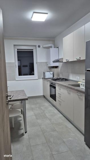 Garsoniera zona Mall Coresi - 11