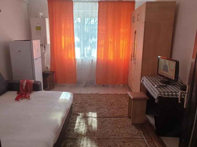 Inchiriez garsoniera - 5