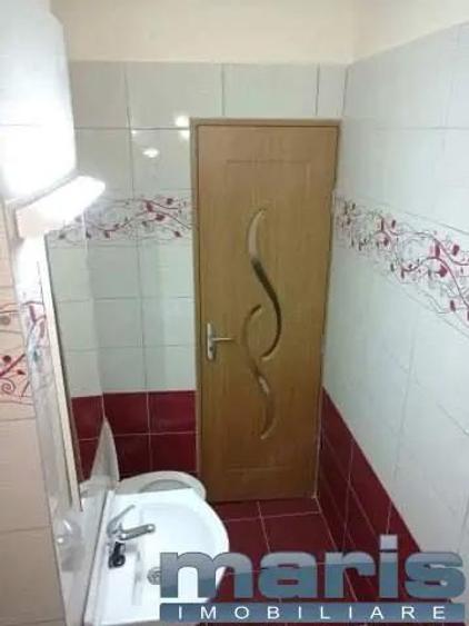 Tudor zona Diamant etaj 2 garsoniera mobilata si utilata. - 2