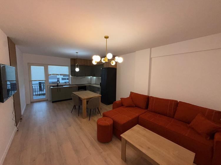 Apartament 2 camere Tractorul-Coresi,mobilat,parcare,550 Euro - 1