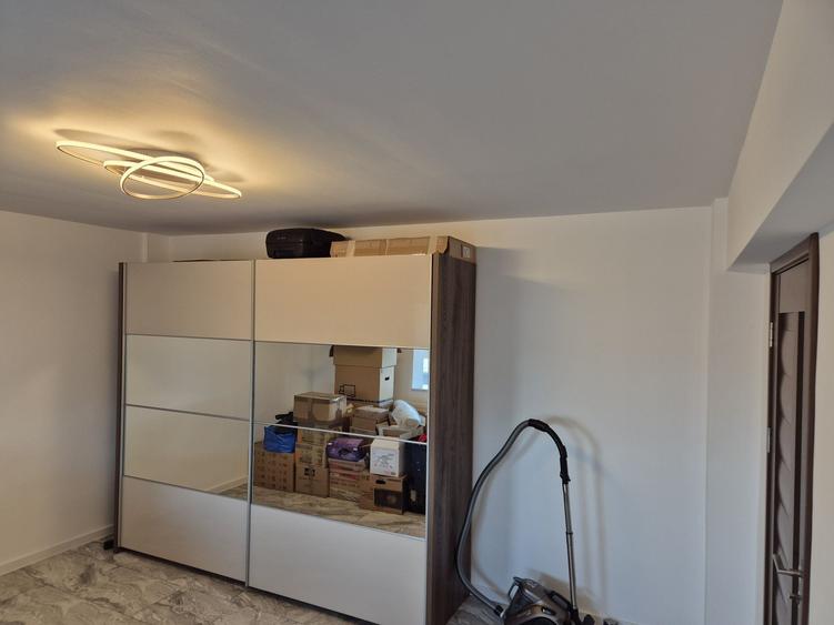 Proprietar vand apartament 2 camere ultracentral. - 2