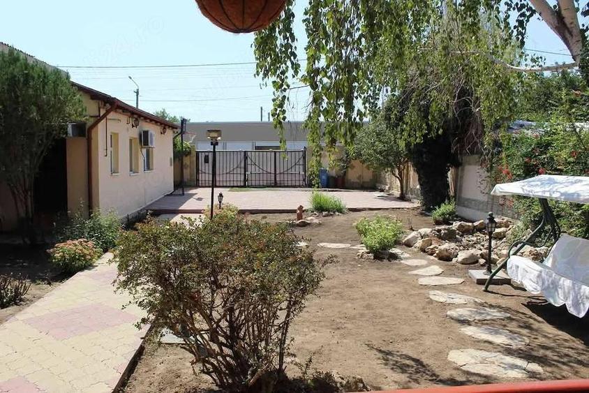 De neratat!!!! Vand urgent 2 case cu curte. Pre?ul NU este negociabil!!! - 10