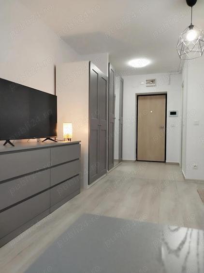 Studio Hils Pallady, Metrou Anghel Saligny - 2