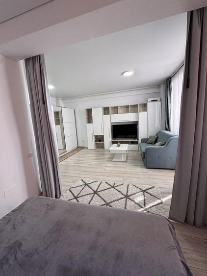 Inchiriez garsoniera dubla in Militari Residence - 5