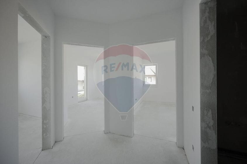 Casa noua cu 3 Dormitoare, de Vanzare, zona Iosia - 12