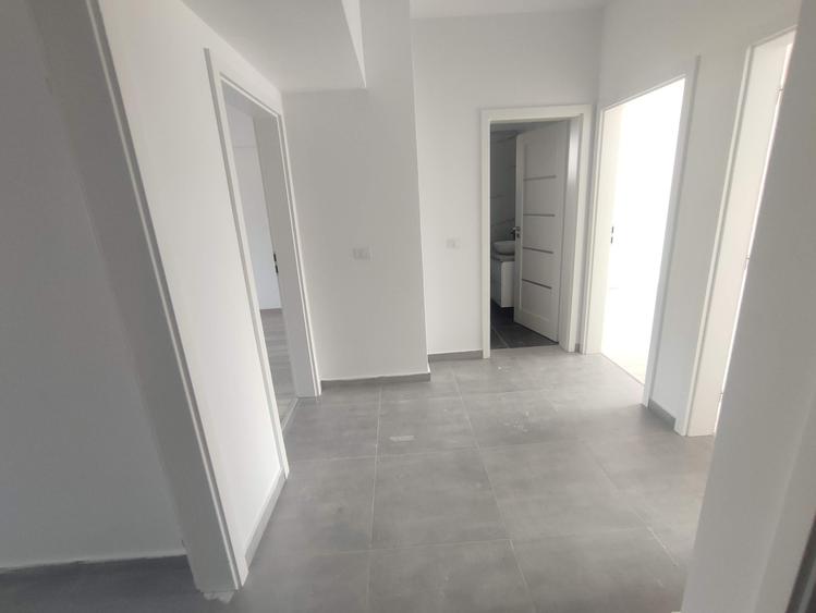 Apartament 3  camere Pacurari  COD   136435 - 1