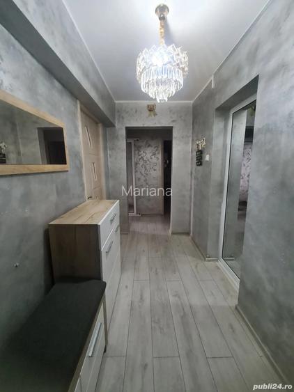 Vand apartament cu 3 camere decomandat Vand apartament cu 3 camere decomandat