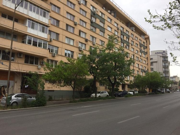Apartament cu 2 camere semidecomandat, mobilat în Calea Victoriei