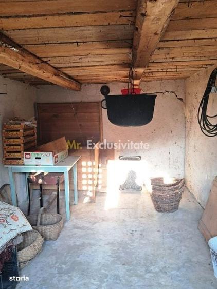 Casă cu 4 camere în Racovița