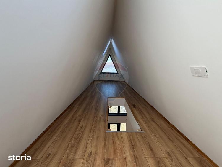 De vanzare Cabana A-Frame cu 1850 mp teren in zona Pucioasa, DB - 18