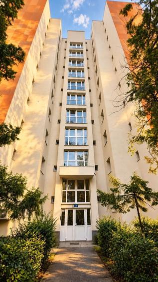 Apartament cu 2 camere decomandat în Exterior Vest