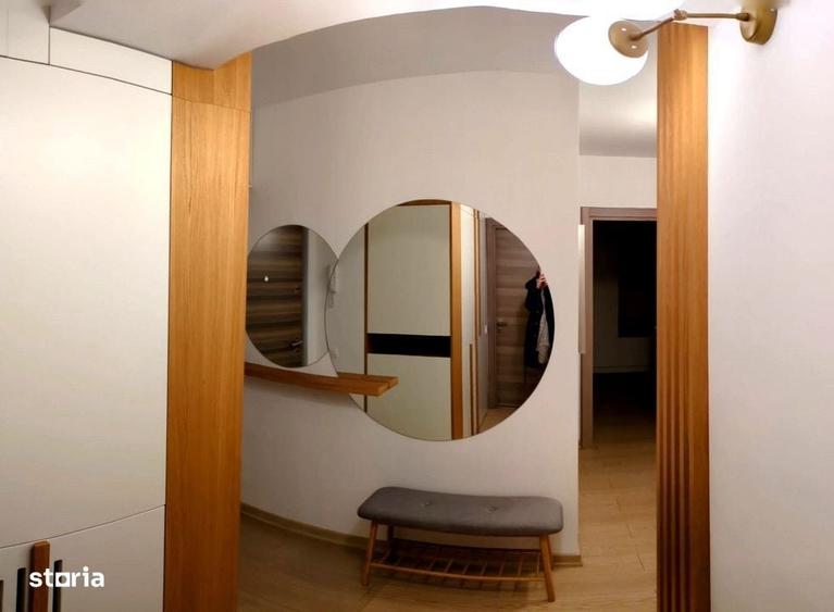 Apartament cu 3 camere decomandat în Panduri