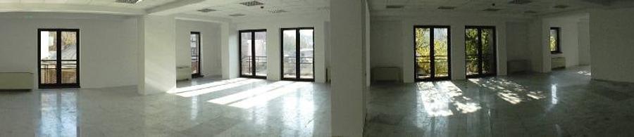 Birou, de 438 mp, în Dacia