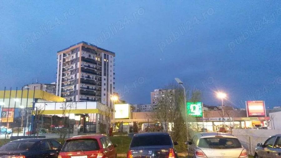 Spațiu comercial, de 5 mp, în Mihai Bravu