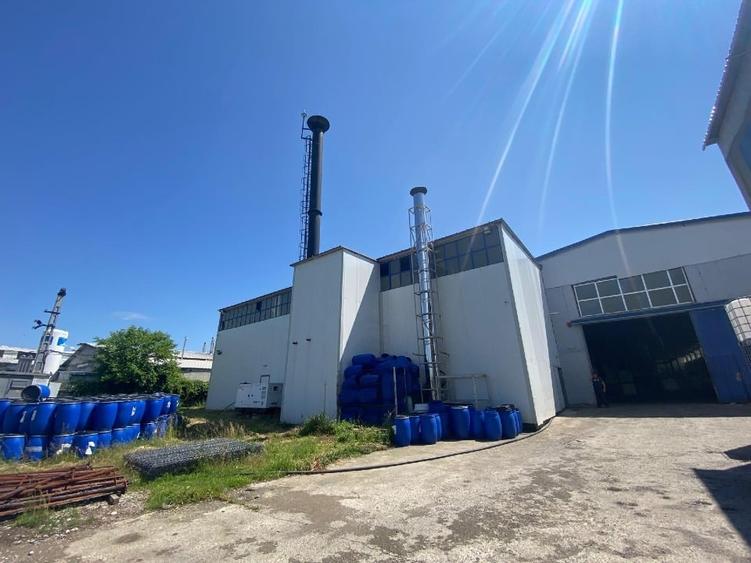 Spațiu industrial, de 4,351 mp, în Minieri