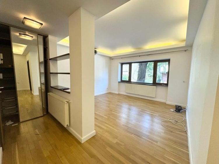 Apartament cu 3 camere în Primăverii