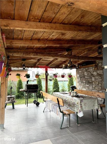 Casă cu 3 camere cu Teren 1356 Mp în Galații Bistriței