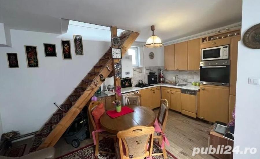 Casă cu 6 camere în Turda