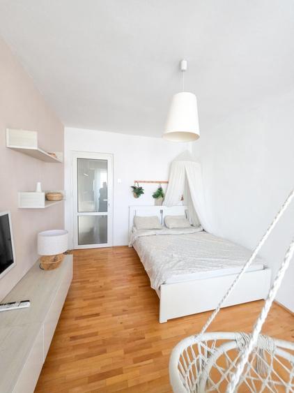 Apartament cu 3 camere decomandat în Malul Mureșului