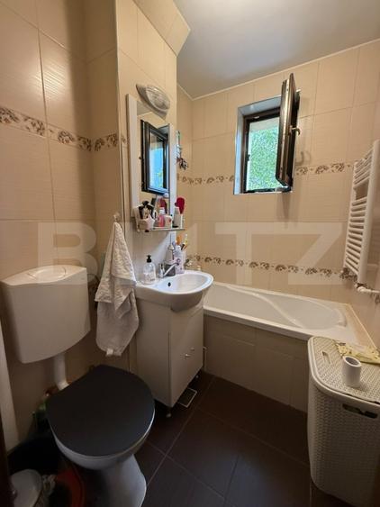 Apartament cu 2 camere decomandat, mobilat în Central