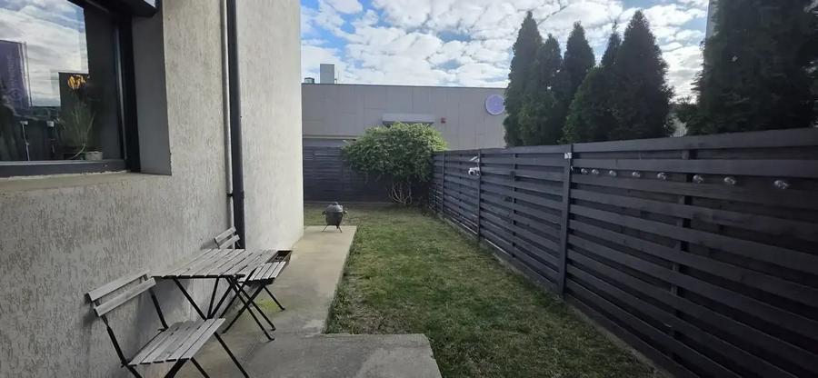Apartament cu 2 camere decomandat, mobilat în Vest