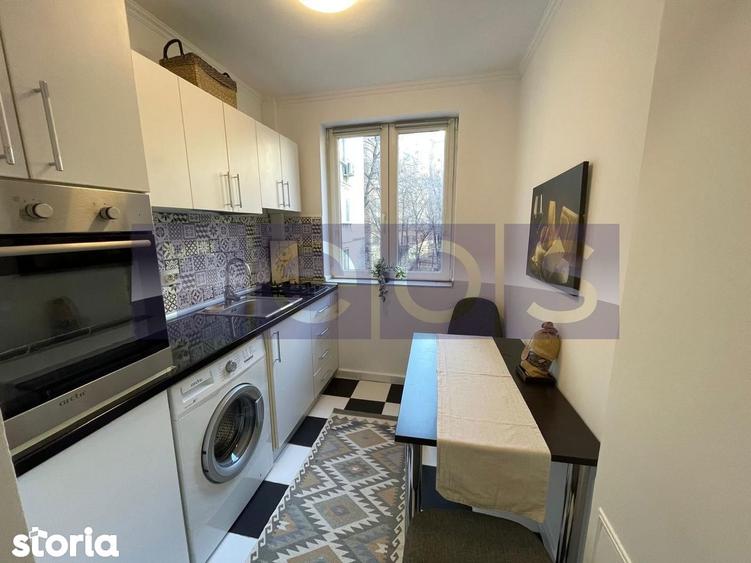 Apartament cu 2 camere semidecomandat, mobilat în Romană
