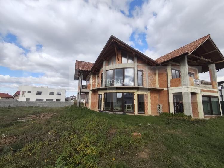 Casa semifinisata in Sanmartin, parter + etaj, 360 mp utili teren 980 mp