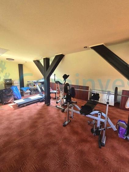 Casa pretabila pentru pensiune sau locuit,ideala pentru familii,Sanmartin, Bihor - 12