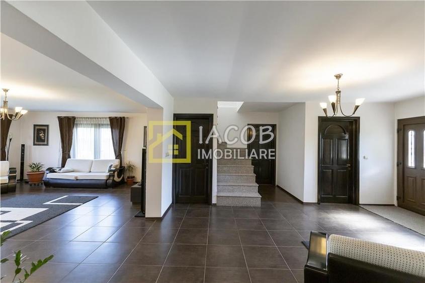 Vila cu 6 camere, 952 mp teren, Saucesti, Bacau - 15