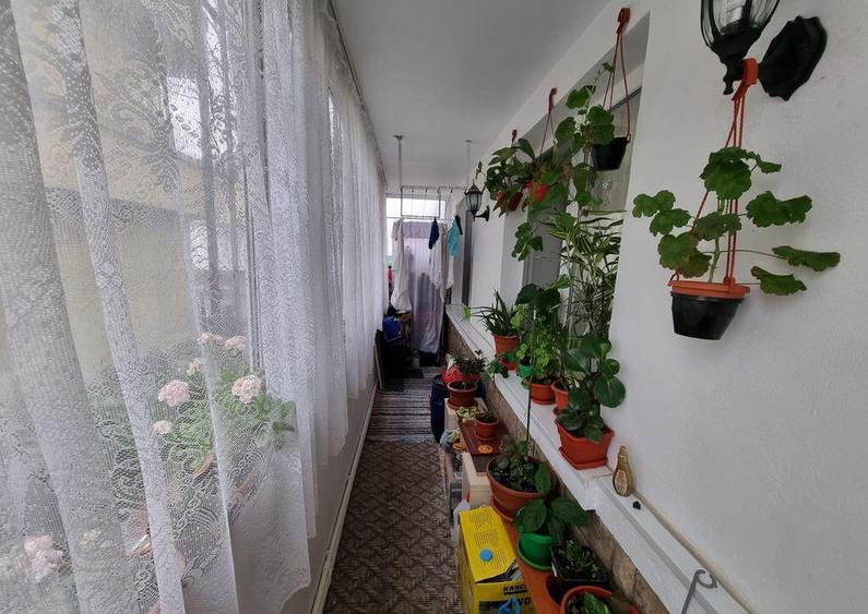 Central Ferdinand-apartament 4 camere decomandat cu gaze - 2