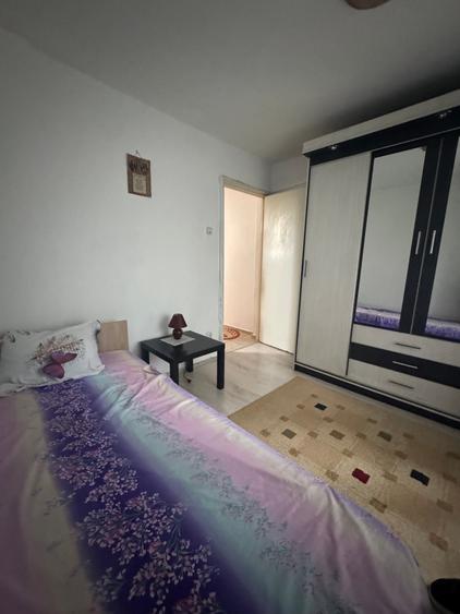 Apartament 2 cam - Bloc anvelopat - Necesita renovare - Decomandat - 2
