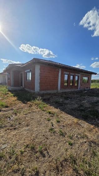 Casa in rosu - Paulesti, str. Andrei Muresanu - 2