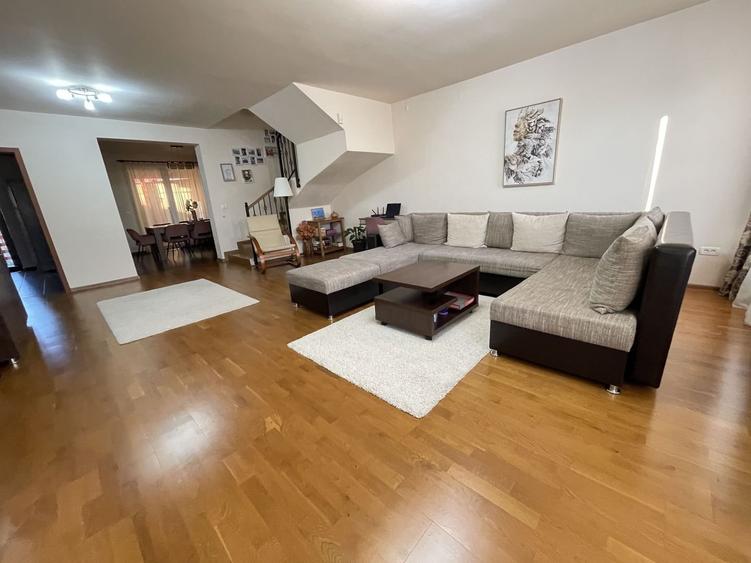 Casa moderna, frumos amenajata in zona Bogdanestilor - 1