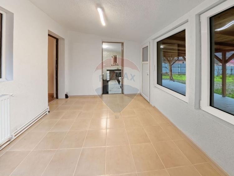 Casa cu teren de vanzare in Lespezi - 8