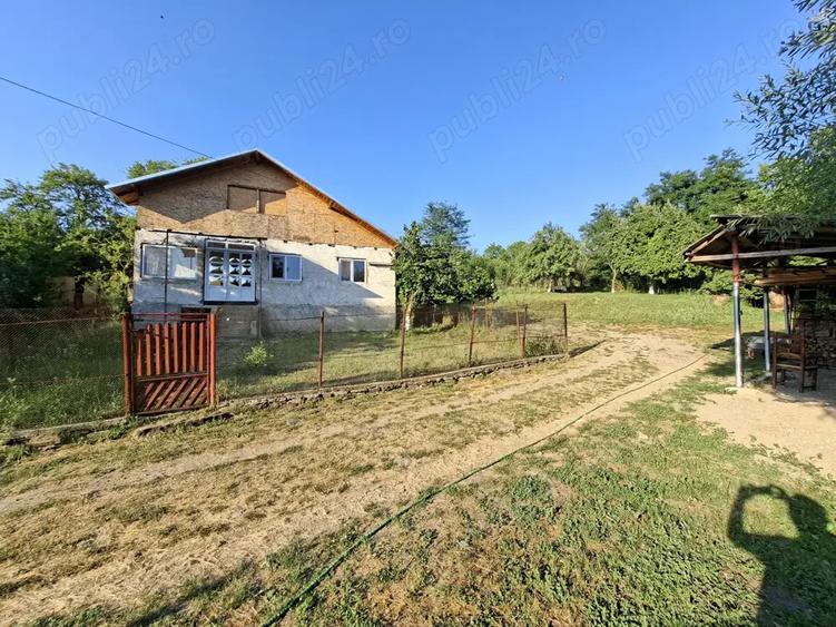 Vand sau schimb casa + teren Starchiojd, Prahova - 7