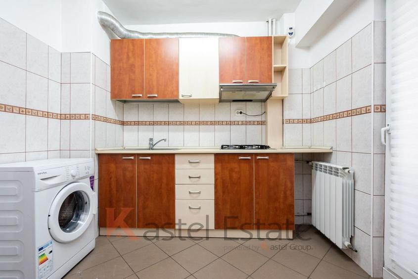 Garsoniera spatioasa | Eroilor  |  COMISION 0* - 8