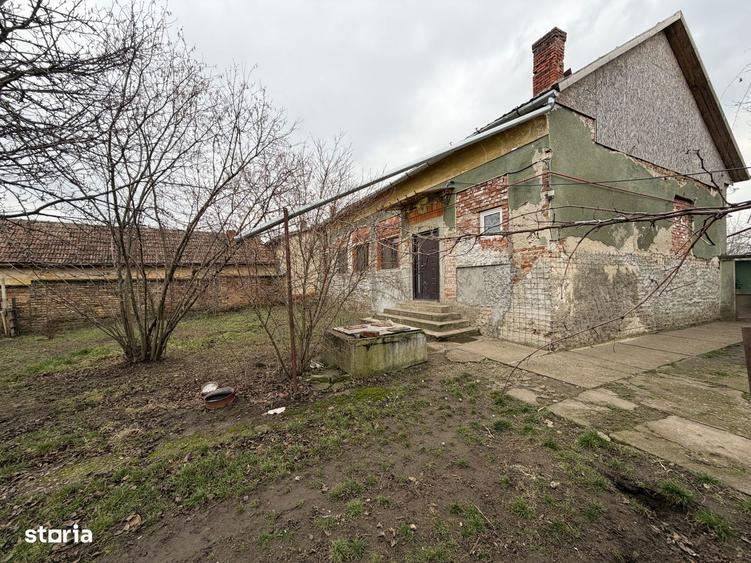 Casa de vanzare cu Teren4319mp Poten?ialViitorPozitieComercial Curtici - 8