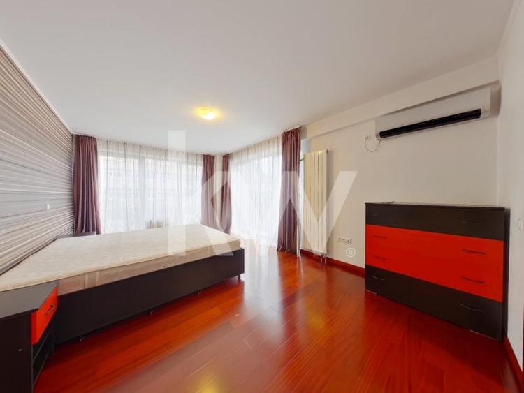 Închiriere apartament 4 camere, acces la parcare cu barieră, strada De Mijloc - 6