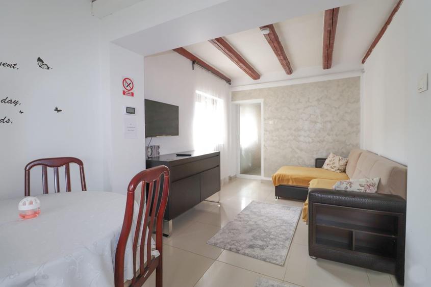 Casa De Vânzare În Busteni, Cartier Valea Alba, Cu Priveliște Deosebită Spre Mun - 2