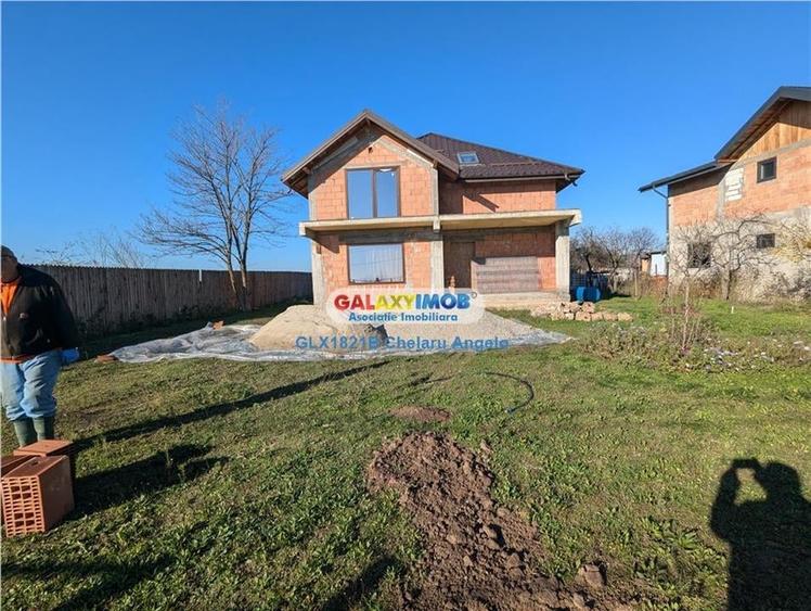 Adunatii Copaceni vila P+1 ,5 camere,suprafata 165 mp, teren 1300 mp - 22