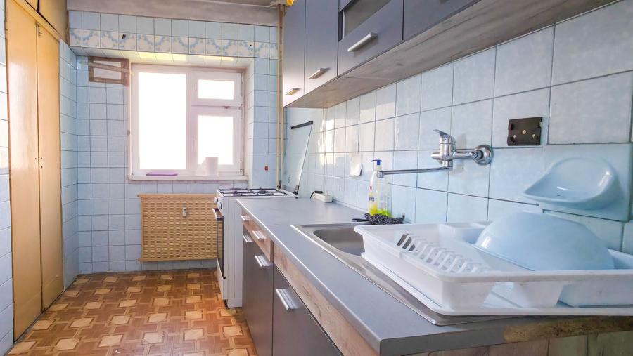 Apartament 4 camere, 2 băi, 2 balcoane, bloc reabilitat - 10