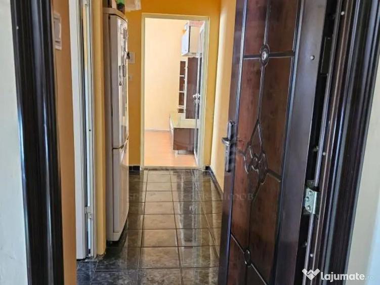 Apartament 2 camere. Plopeni. Zona Centrala - 1